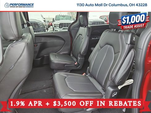 New 2026 Chrysler Pacifica Select w/ S Appearance Package AWD/4WD image 14