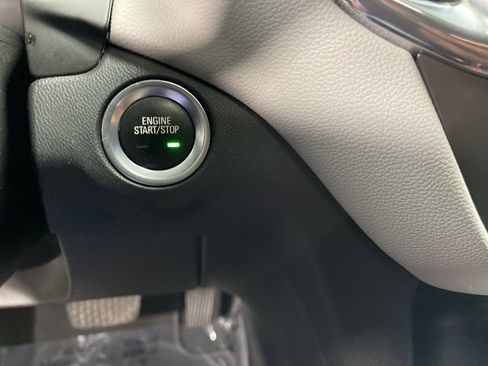 Used 2023 Chevrolet Equinox LS w/ LS Convenience Package FWD image 29