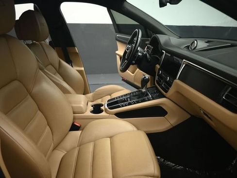 Used 2021 Porsche Macan GTS AWD/4WD image 55