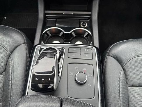 Used 2018 Mercedes-Benz GLS 550 4MATIC image 33
