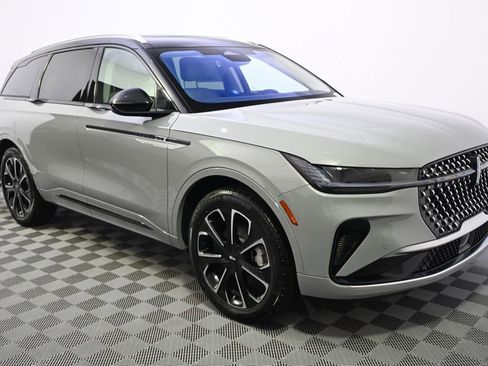New 2026 Lincoln Nautilus Reserve AWD/4WD image 8