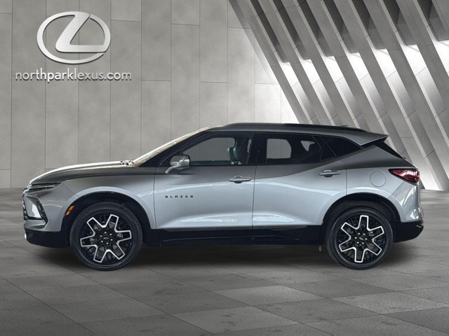 Used 2023 Chevrolet Blazer RS FWD image 1