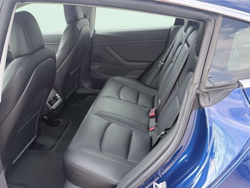 Used 2019 Tesla Model 3 Standard Range RWD image 27