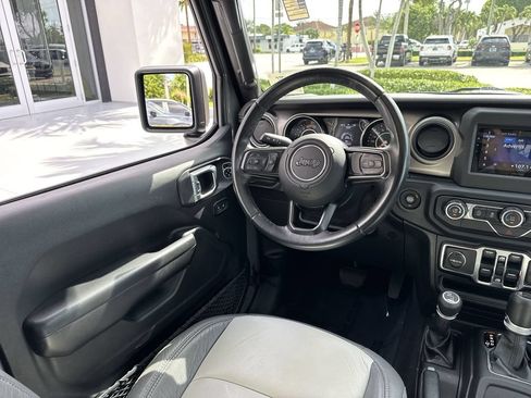Used 2019 Jeep Wrangler Unlimited Sport S AWD/4WD image 21