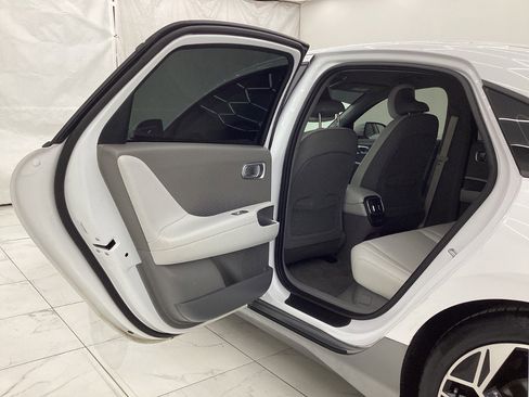 Used 2023 Hyundai Ioniq 6 SEL image 22