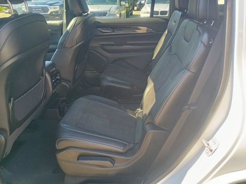 Used 2023 Jeep Grand Cherokee L Laredo AWD/4WD image 21