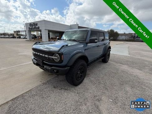 Used 2023 Ford Bronco Wildtrak image 2