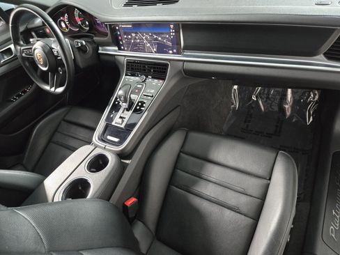 Used 2023 Porsche Panamera Platinum Edition w/ Sport Chrono Package image 19