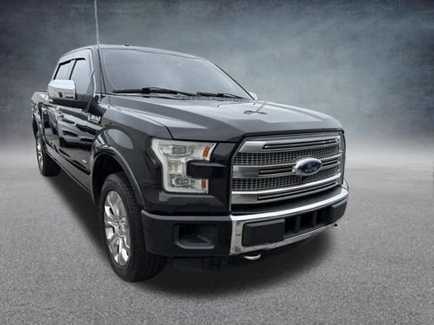 Used 2015 Ford F150 Platinum w/ Equipment Group 701A Luxury AWD/4WD image 5