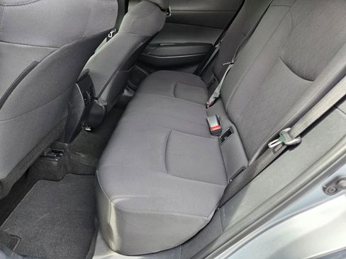 Used 2023 Toyota Corolla Cross LE w/ Moonroof Package FWD image 11