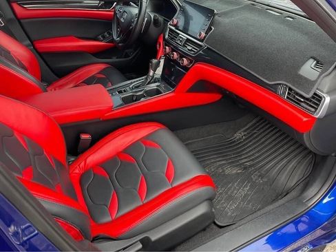 Used 2018 Honda Accord Sport image 12