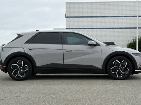 Used 2024 Hyundai Ioniq 5 SEL RWD image 3