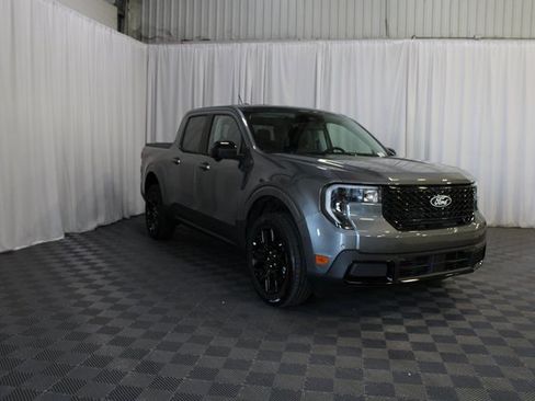New 2025 Ford Maverick Lariat w/ Black Appearance Package image 31
