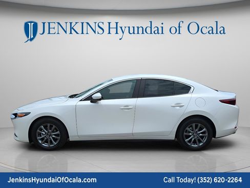 Used 2024 MAZDA MAZDA3 s FWD image 6