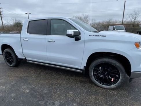 New 2026 Chevrolet Silverado 1500 LTZ w/ LTZ Premium Package AWD/4WD image 3