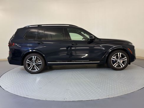 Used 2026 BMW X7 xDrive40i AWD/4WD image 8