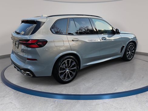 New 2026 BMW X5 xDrive50e w/ M Sport Package AWD/4WD image 5