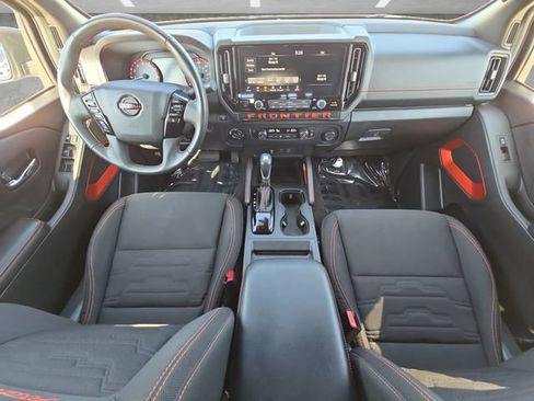 Used 2025 Nissan Frontier PRO-4X AWD/4WD image 20