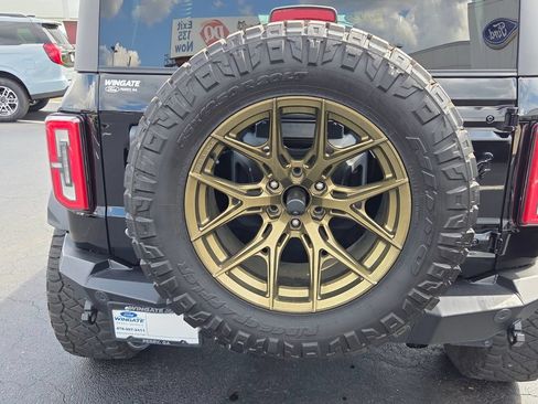 Used 2022 Ford Bronco Wildtrak AWD/4WD image 16
