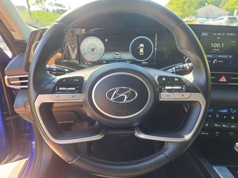 Used 2021 Hyundai Elantra SEL w/ Convenience Package FWD image 17