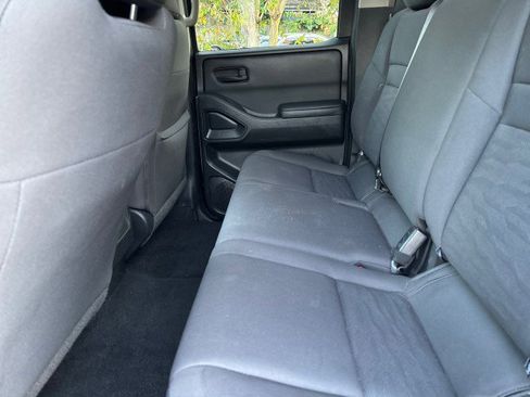 Used 2024 Nissan Frontier S image 11