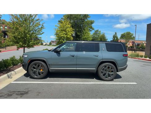 Used 2026 Rivian R1S Premium AWD/4WD image 2