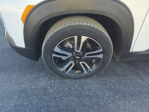 Used 2023 Chevrolet TrailBlazer LT image 4