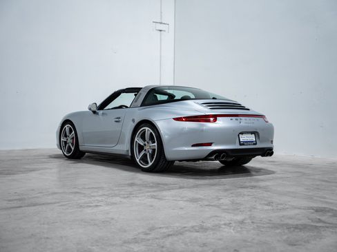 Used 2014 Porsche 911 Targa 4S AWD/4WD image 10