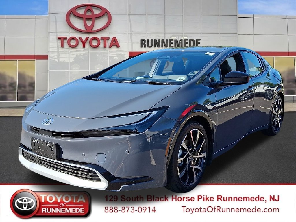Certified 2026 Toyota Prius Plug-In Hybrid FWD image 3