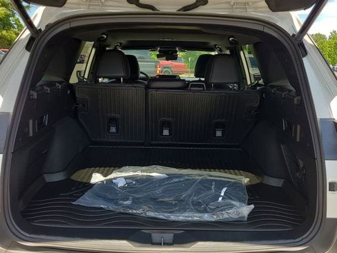 Certified 2026 Subaru Outback Touring XT AWD/4WD image 15
