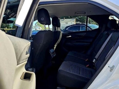 Used 2023 Chevrolet Equinox LT w/ LPO, Floor Liner Package image 21