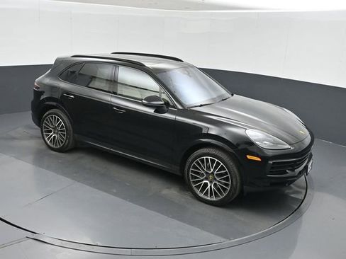 Used 2020 Porsche Cayenne AWD/4WD image 31