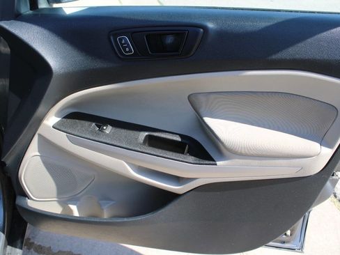 Used 2020 Ford EcoSport S FWD image 12