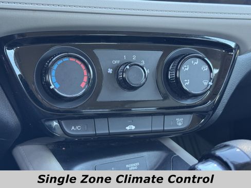 Used 2019 Honda HR-V LX image 11