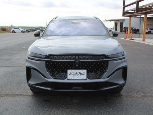Used 2025 Lincoln Nautilus Reserve w/ Jet Appearance Package AWD/4WD image 11
