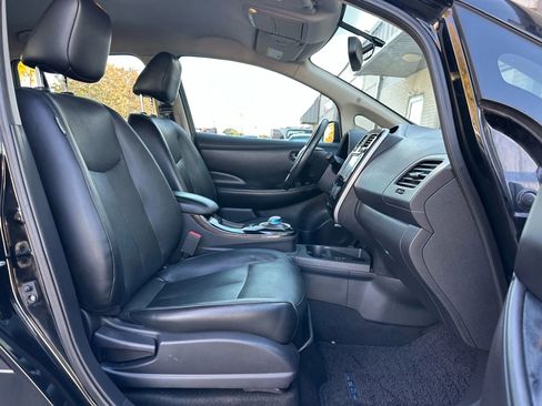 Used 2015 Nissan Leaf SL w/ Premium Package image 22