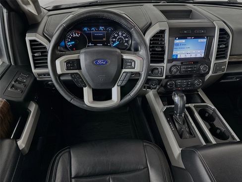 Used 2019 Ford F150 Lariat image 22