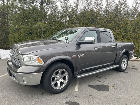 Used 2014 RAM 1500 Laramie w/ Convenience Group image 30