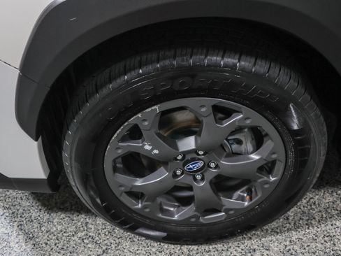 Used 2022 Subaru Crosstrek 2.5i Sport w/ Moonroof Package AWD/4WD image 11