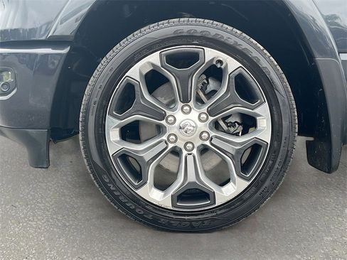 Certified 2020 RAM 1500 Limited image 32