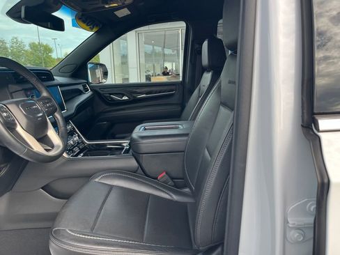 Used 2023 GMC Yukon Denali image 20