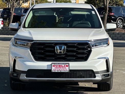 New 2025 Honda Pilot EX-L image 9