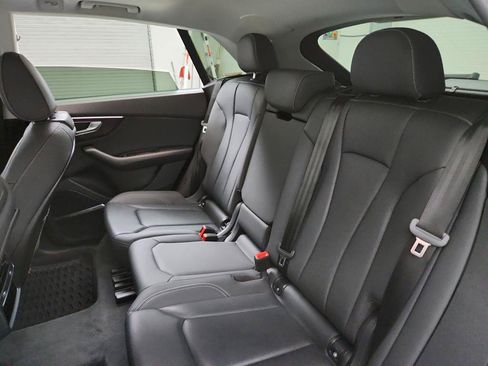 Used 2019 Audi Q8 Prestige w/ Year 1 Package AWD/4WD image 25