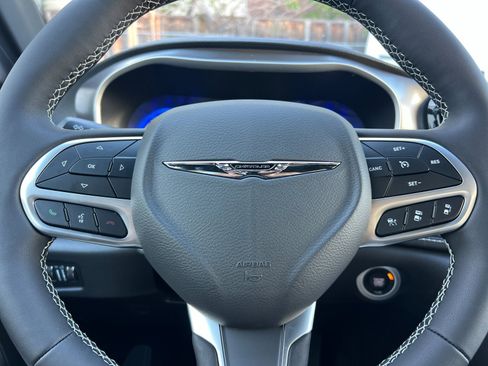 New 2026 Chrysler Pacifica Select image 24