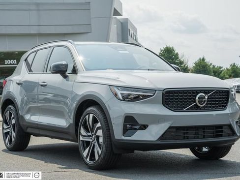 New 2026 Volvo XC40 B5 Ultra w/ Protection Package Premier AWD/4WD image 1