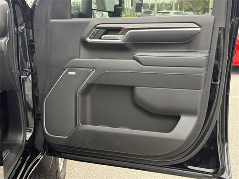 Used 2024 Chevrolet Silverado 2500 LTZ w/ LTZ Plus Package image 38