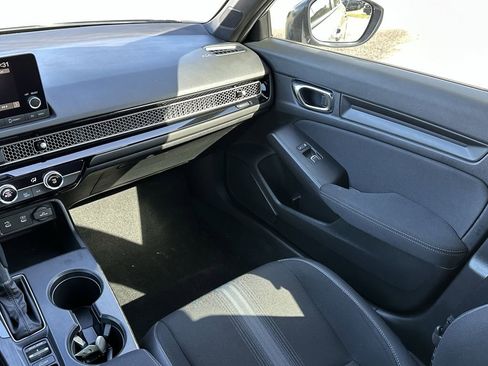 Used 2025 Honda Civic Sport image 15