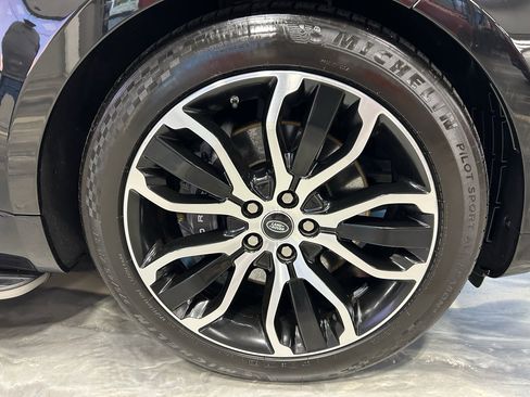 Used 2020 Land Rover Range Rover Sport HSE image 28