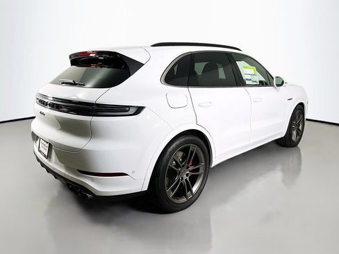 New 2026 Porsche Cayenne Turbo AWD/4WD image 9