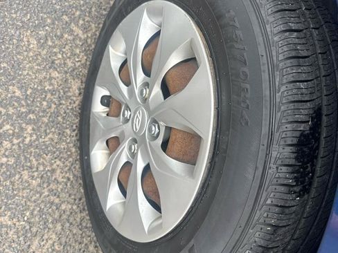 Used 2016 Hyundai Accent SE FWD image 19